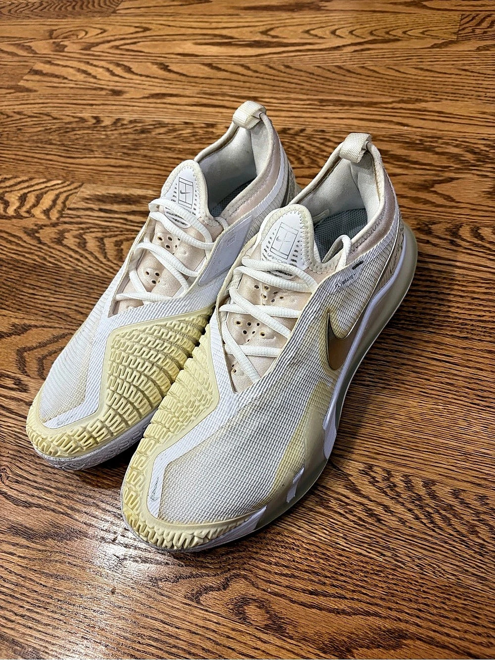 Nike Court Vapor Lite 2 Tennis Shoes White & Yellow US 11.5